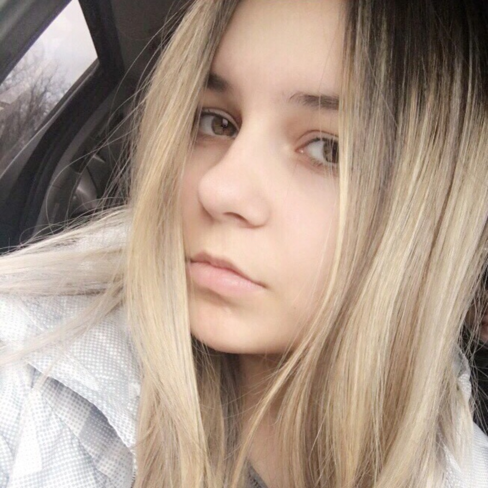 Meet your Posher, Yana